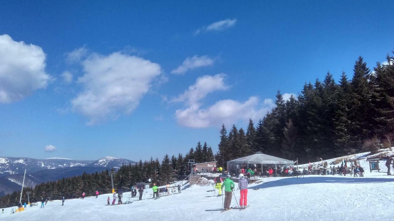 Loučná nad DesnouA34アパートメント エクステリア 写真